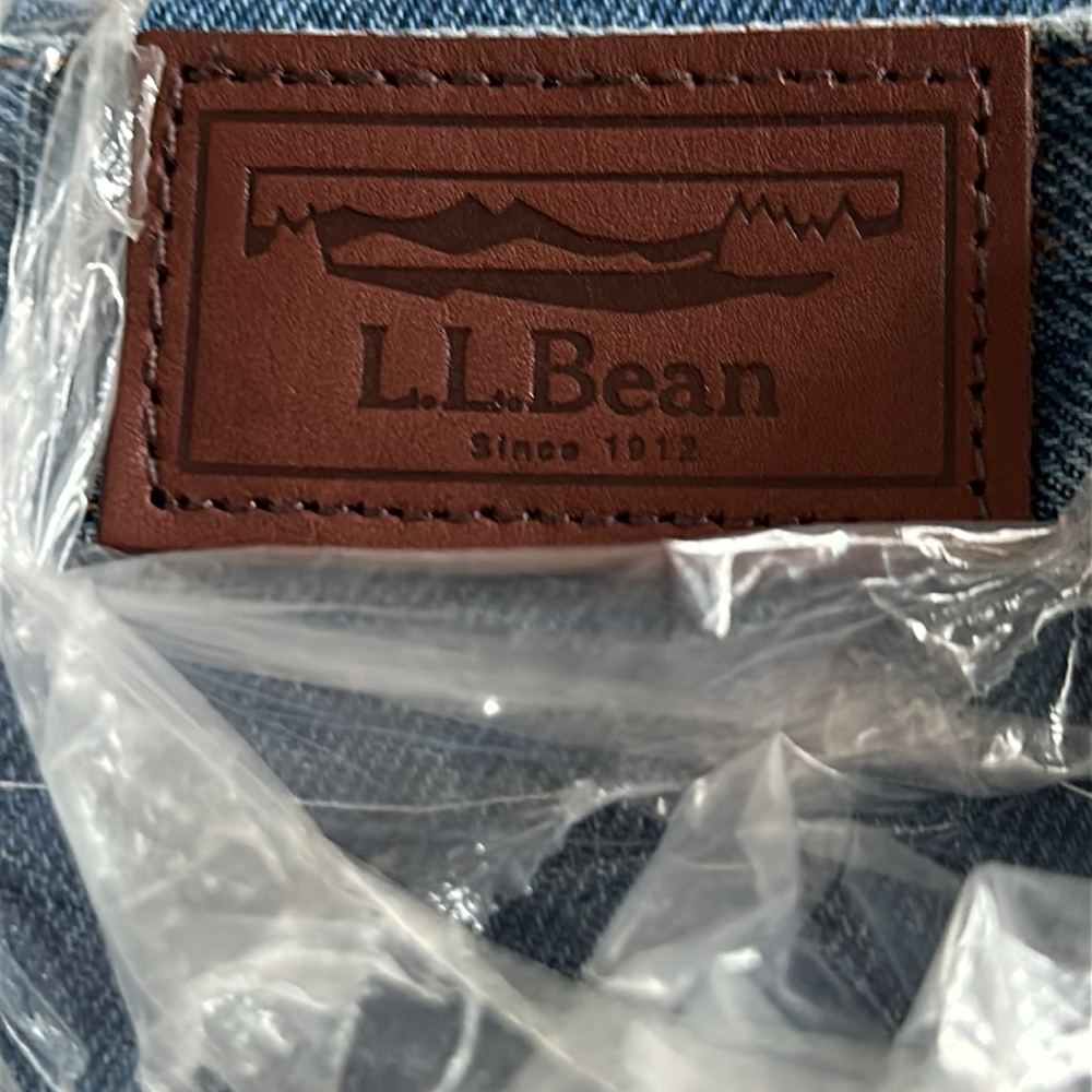 LL Bean NWT Men’s stonewashed Double L denim jeans. Size 38x34. Still in bag - Picture 6 of 6
